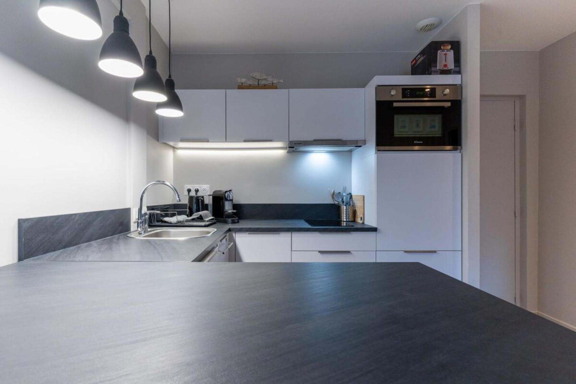 Apartment Beautiful Flat With Swimming Pool Tennis Court And Private Car Parking 64