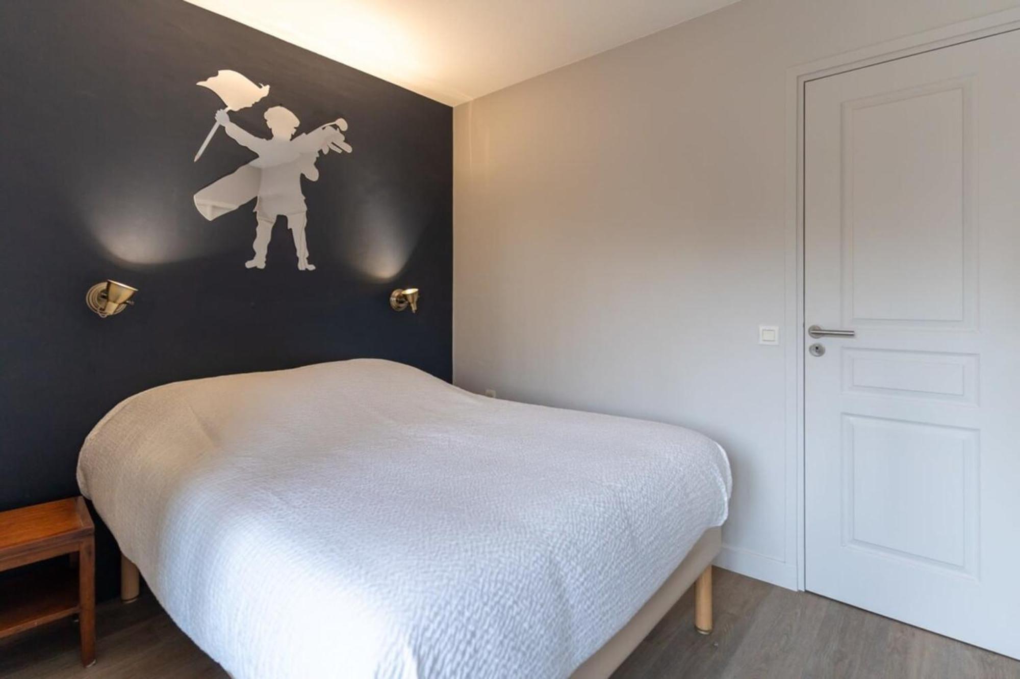 Apartment Beautiful Flat With Swimming Pool Tennis Court And Private Car Parking 64 *