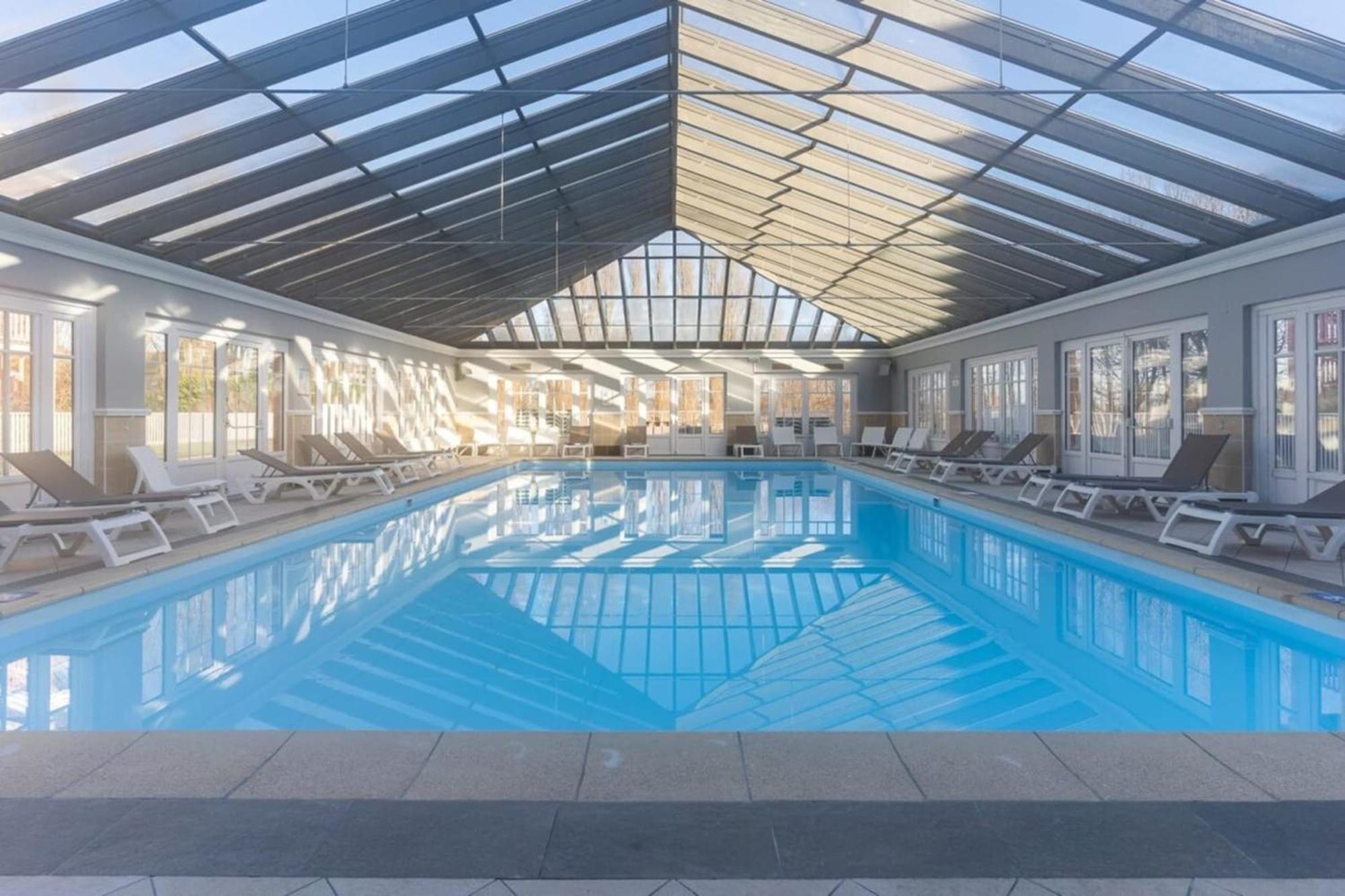 Apartment Beautiful Flat With Swimming Pool Tennis Court And Private Car Parking 64 Le Touquet